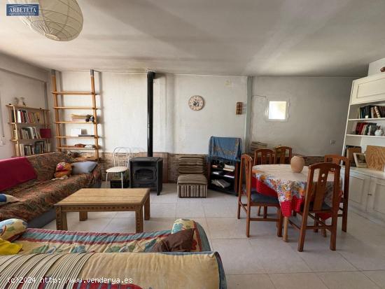 INMOBILARIA ARBETETA VENDE CASA DE PUEBLO EN CANREDONDO - GUADALAJARA