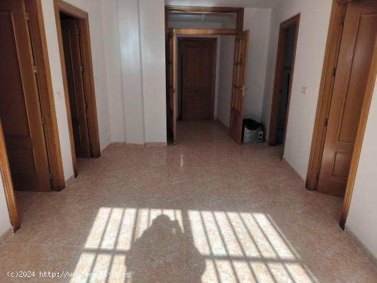 OPORTUNIDAD APARTAMENTO NUEVO A 40 M DE LA PLAYA DE LA COLONIA - MURCIA