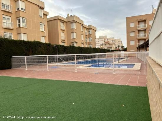 VIVIENDA EN BAJO EN LA ZONA DE LA LOMA - MURCIA