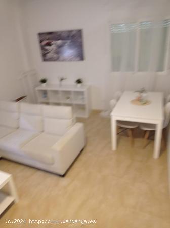 PRECIOSO APARTAMENTO PARA ESTUDIANTES - MURCIA