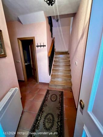 Chalet adosado en venta en calle Parada - CUENCA