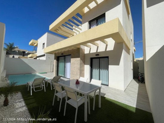  Villa en venta en Los Montesinos (Alicante) 