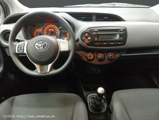 Toyota Yaris 70 Active - Vigo