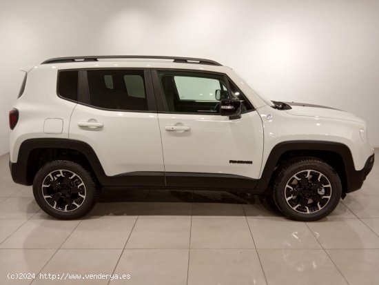 Jeep Renegade 4xe 1.3 PHEV 177 kW(240CV) Trailhawk AT - VITORIA