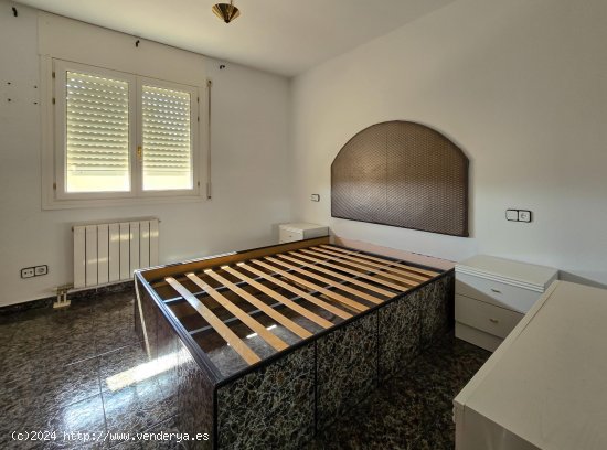 Unifamiliar adosada en venta  en Albatàrrec - Lleida