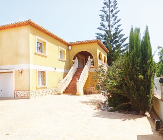  Casa-Chalet en Venta en Oliva Valencia 