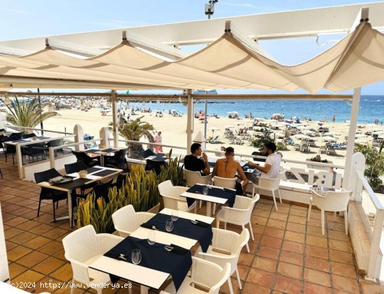 TRASPASO DE RESTAURANTE EN PRIMERA LINEA PLAYA DE LOS CRISTIANOS