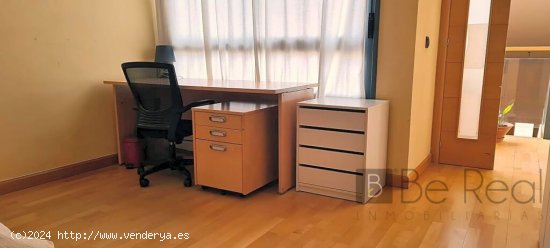 EN ALQUILER ÚLTIMA HABITACIÓN PARA ESTUDIANTES EN VILLANUEVA DE LA CAÑADA (MADRID).