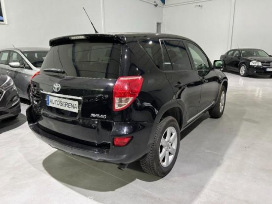 TOYOTA RAV4 en venta en Castuera (Badajoz) - Castuera