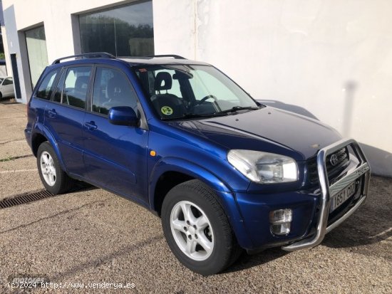 Toyota RAV 4 2.0 i AUTOMATICO de 2003 con 122.000 Km por 9.500 EUR. en Sevilla