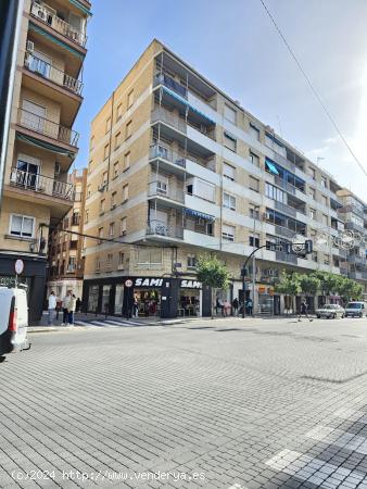 Piso de 3 habitaciones con posibilidad de plaza de garaje - MURCIA