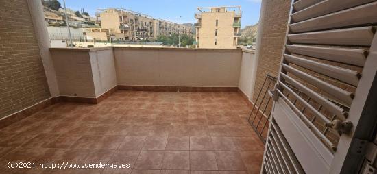 SE VENDE PISO EN URB LA MORRA ( Villanueva del rio segura) - MURCIA