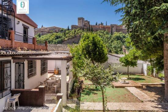  ESPECTACULAR CHALET CON VISTAS ÚNICAS A LA ALHAMBRA - GRANADA 