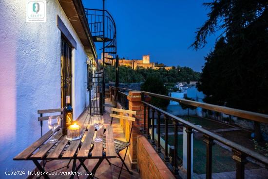 ESPECTACULAR CHALET CON VISTAS ÚNICAS A LA ALHAMBRA - GRANADA