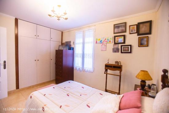 CASA EN SANTO ANGEL CON PARCELA  678421372 - MURCIA