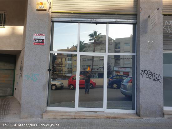  Local centrico de 63,5 m2 Útiles de Alquiler en Sant Pere de Ribes - BARCELONA 