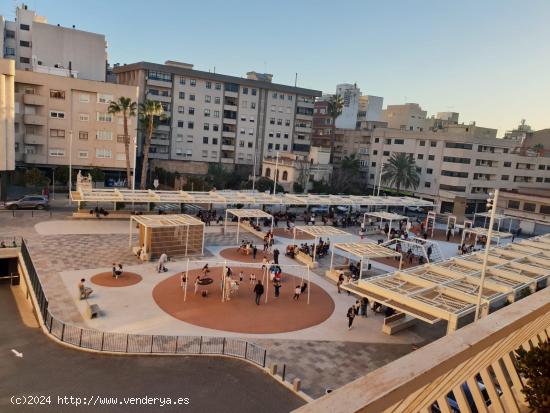  VENDO PISO EN PLENO CENTRO DE ELDA CON GARAJE CERRADO - ALICANTE 