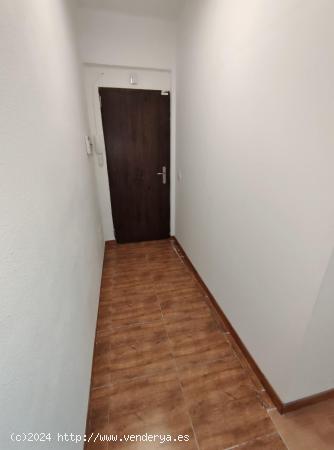 1 HABITACION EN ALQUILER EXCLUSIVAMENTE PARA ESTUDIANTES!  EN LA COLONIA LOS ANGELES. - ALMERIA