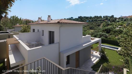 Casa pareada en urbanización de Cala Romántica - BALEARES