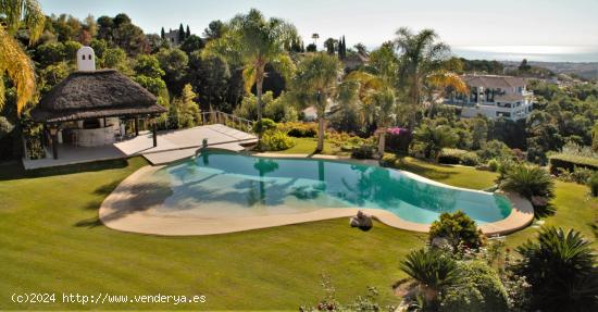 VILLA DE LUJO EN LA ZAGALETA - BENAHAVIS - MALAGA