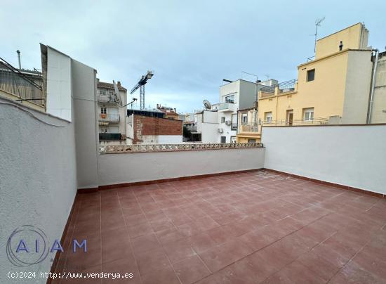  Gran piso con terraza y licencia turística en Calella - BARCELONA 