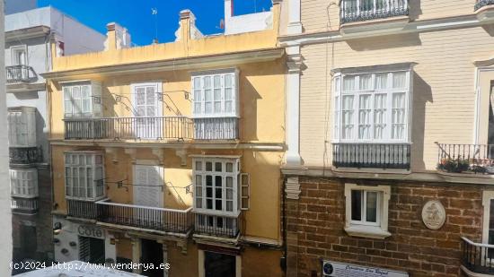 CALLE ANCHA - CADIZ - ¡¡ CASA SEÑORIAL CON ASCENSOR !! - CADIZ