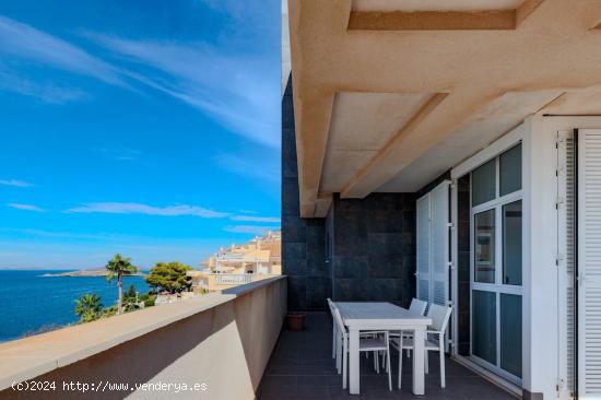 Espectacular apartamento en primera linea de la Manga del Mar Menor - MURCIA