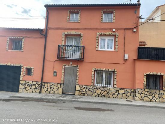 EN VENTA CASA EN MONREAL DEL CAMPO - TERUEL