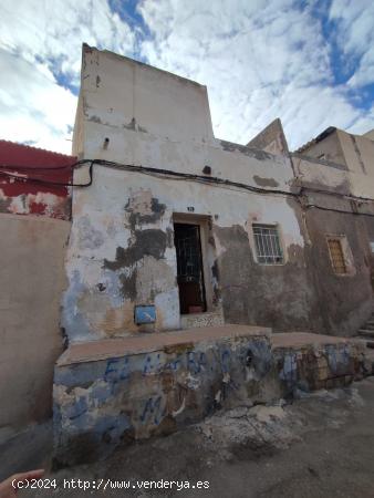  CASA A REFORMAR EN ZONA DEL MOLINO EN AGUILAS - MURCIA 