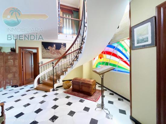 DUPLEX CON ENCANTO EN EL CENTRO DE MAZARRÓN PARA LOS AMANTES DE LO EXQUISITO - MURCIA