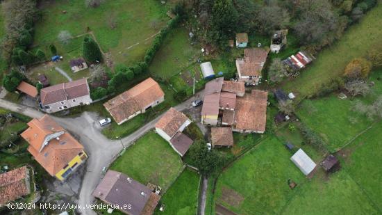 Encantadora Casasita para Reformar y Terreno en Llandallena de Abajo, Olloniego - ASTURIAS