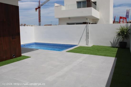 Carla Villas IV en San Fulgencio de Obra nueva - ALICANTE