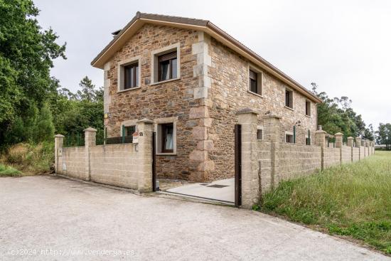 Casa de piedra rehabilitada en Santa Comba - A CORUÑA