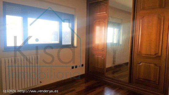 Se alquila piso en zona Salesas, Salamanca. - Salamanca