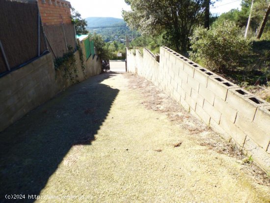 TERRENO URBANO EN CASTELLNOU DE BAGES SEMIPLANO DE 854M2