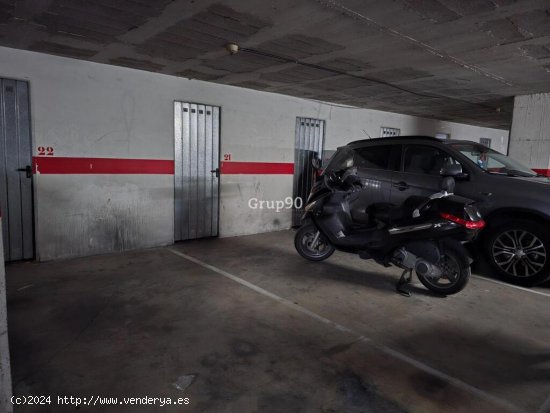 Plaza de parking con trastero en la zona de Nova Balàfia