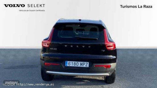 Volvo XC40 TODOTERRENO 1.5 T2 CORE AUTOMATICO 129CV 5P de 2024 con 16.605 Km por 32.500 EUR. en Sevi