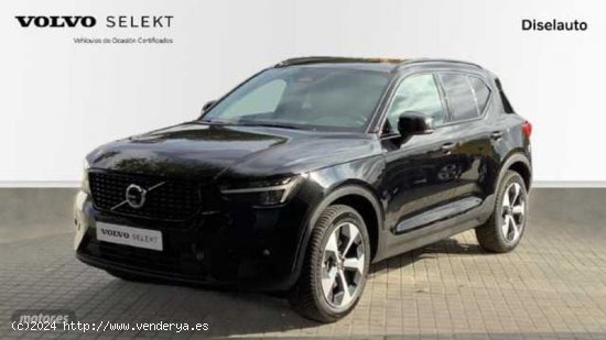  Volvo XC40 2.0 B3 PLUS DARK AUTO 163 5P de 2024 con 19.129 Km por 34.800 EUR. en Barcelona 