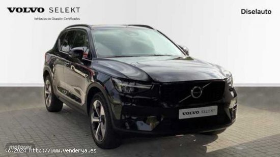 Volvo XC40 2.0 B3 PLUS DARK AUTO 163 5P de 2024 con 19.129 Km por 34.800 EUR. en Barcelona