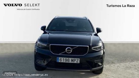 Volvo XC40 todoterreno 1.5 T2 CORE AUTO 129 5P de 2024 con 12.533 Km por 32.500 EUR. en Sevilla