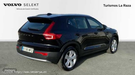 Volvo XC40 todoterreno 1.5 T2 CORE AUTO 129 5P de 2024 con 12.533 Km por 32.500 EUR. en Sevilla