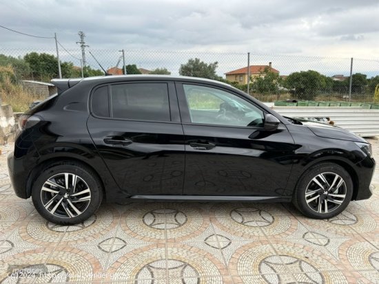 Peugeot 208 GT Puretech 100 de 2023 con 3.244 Km por 18.900 EUR. en Toledo