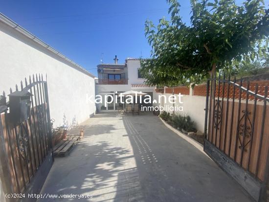  Casa reformada a la venta en Benilloba - ALICANTE 