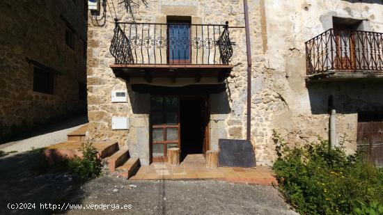 Casa con dos viviendas en venta en el Barrio Santiago de Villanueva - BURGOS