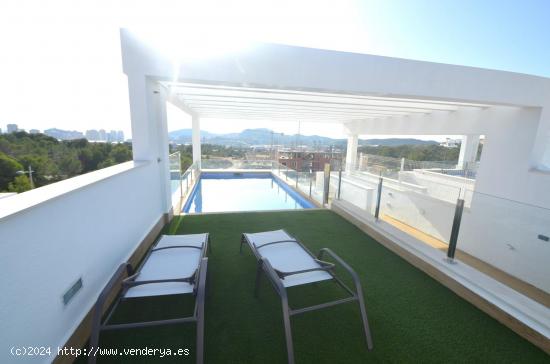 SE VENDE OBRA NUEVA ATICO DUPLEX  2 DORMITORIOS 2 BAÑOS CON PISCINA PROPIA EN FINESTRAT - ALICANTE