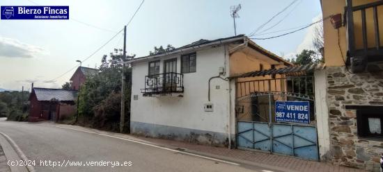 CASA CON TERRENO EN MAGAZ DE ARRIBA - LEON