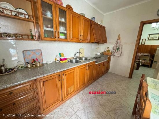 CASA CON TEJADO NUEVO A LA VENTA EN EL CENTRO - CORDOBA