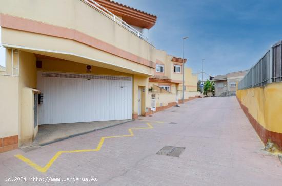  ¡Plaza de garaje a la venta en Barrio Peral! - MURCIA 