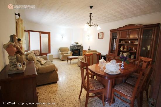 Casa Con Terreno Garaje Y Edificaciones En Soller - BALEARES