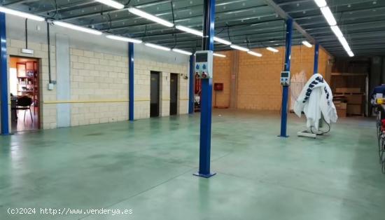 Se vende nave industrial en el Polígono Lacorzanilla en Berantevilla (Álava) - ALAVA